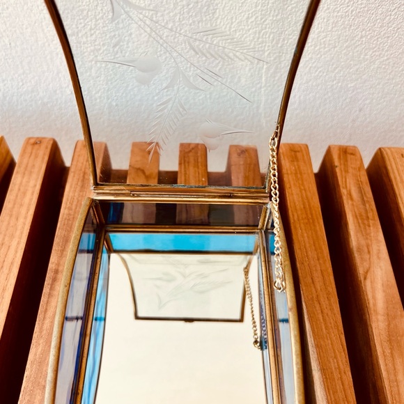 VINTAGE JEWELRY BUNDLE | Sarah Coventry bracelet, mesh belt and MORE - Picture 9 of 10